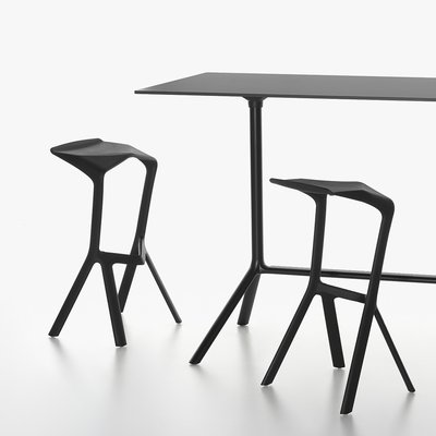 csm_Plank_MIURA_stool_black_MIURA_table_black_a37d4258ac.jpg